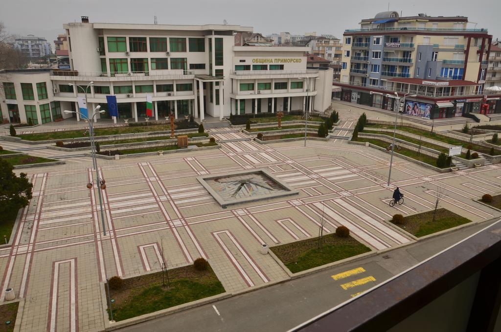 La Piazza Primorsko Rooms & Apartments Екстер'єр фото